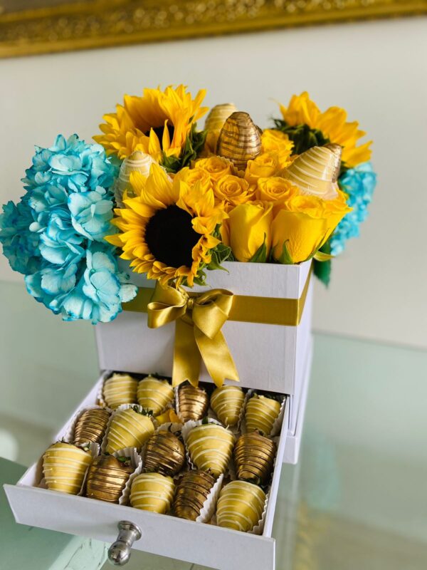 Caja baúl Rosas amarillas, girasoles y fresas 🍓🥰