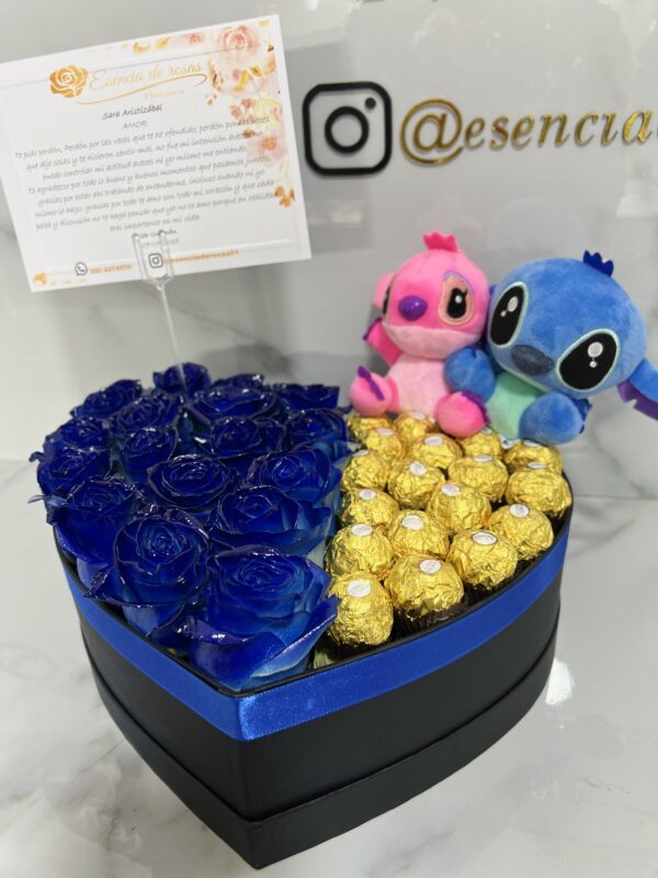 Corazon rosas azules, Ferreros Rocher y peluches 💙🩷 - Image 2